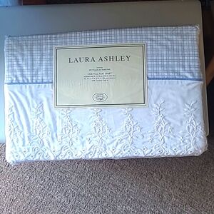 Laura Ashley 100% Cotton Full Sheet